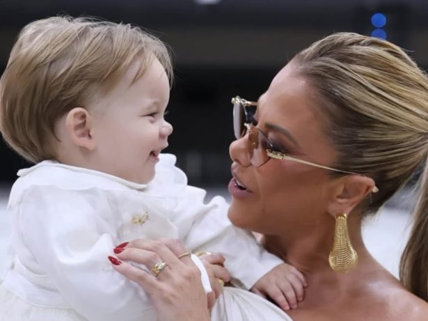 Poliana Rocha celebra os 2 anos de José Leonardo e se declara: “Presente de Deus”