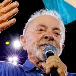 Lula afirma que “mulheres aprendem a tomar toque desde pequenas” ao falar de exame de próstata