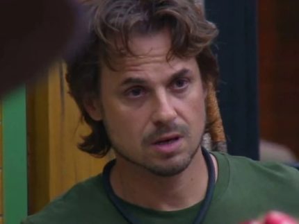 A Fazenda 18: Daniel Erthal se defende após acusação de agressão contra Mônica Fonseca