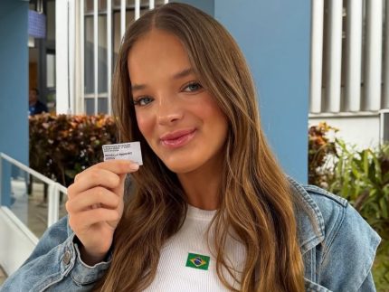 Aos 17 anos, Rafaella Justus celebra primeiro voto nas eleições: “Bom demais”