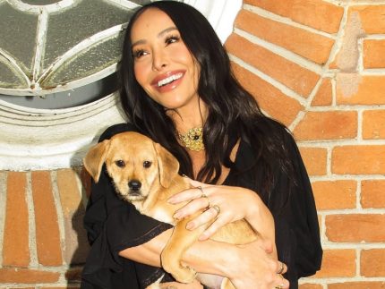 Alerta fofura! Sabrina Sato celebra estreia de reality para pets, “Dog House Brasil”