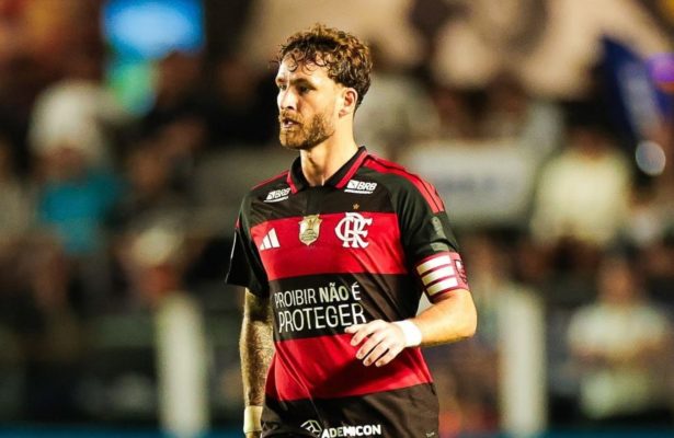 Flamengo entra em campo com protesto contra veto às bets: “Proibir não é proteger”