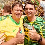 Tarcísio conta como ajudou a preparar Flávio Bolsonaro para debate e detalha estratégia
