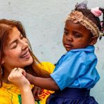 Jaquelline Grohalski vive missão humanitária na África e reflete: “Agradecer mais”