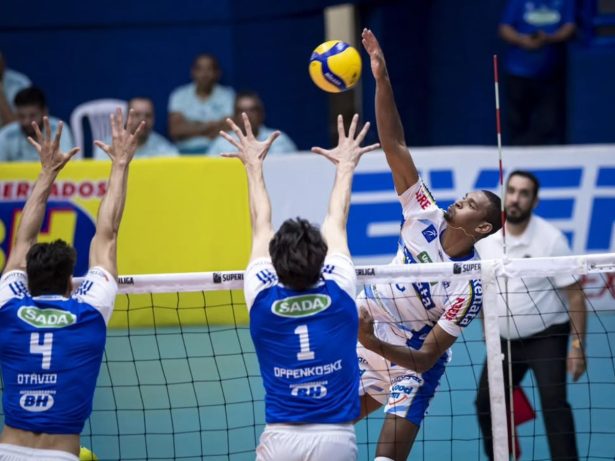 Campinas vence o Cruzeiro no tie-break pela Superliga Masculina de Vôlei