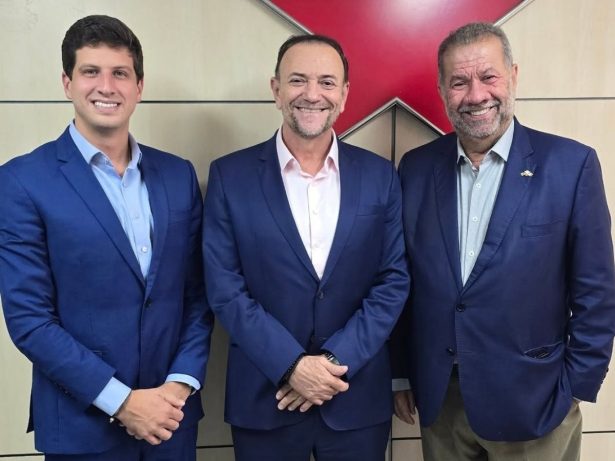 PT, PSB e PDT reforçam articulação nacional e desenham alianças
