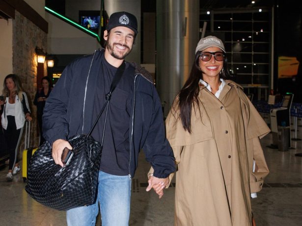 Apaixonados! Sabrina Sato e Nicolas Prattes embarcam juntos para Nova York