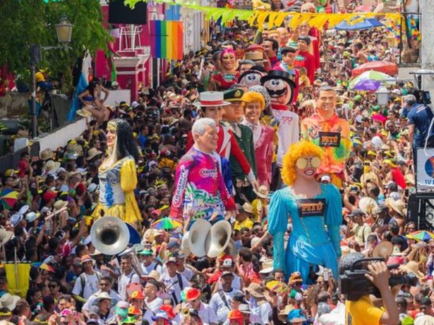 Brasileiros planejam Carnaval com cada vez mais antecedência, aponta plataforma de pesquisa