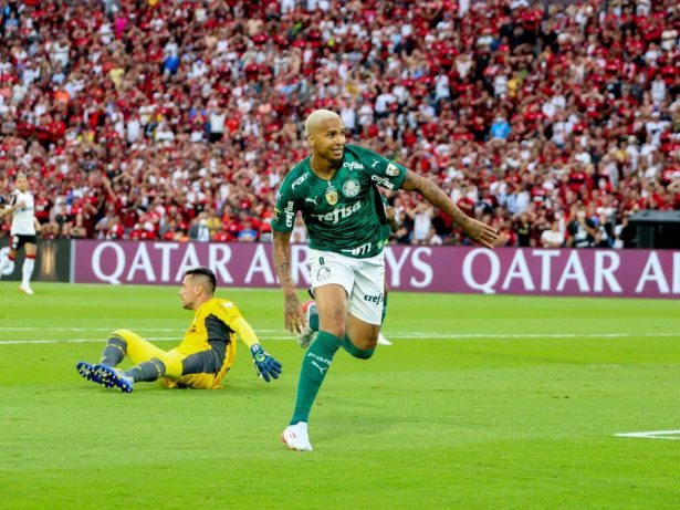 Palmeiras e Flamengo fazem reedição da final de 2021 em busca do primeiro tetracampeonato