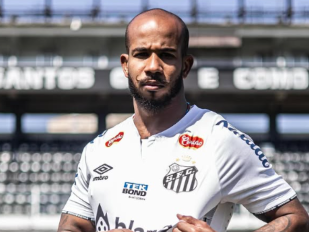 Athletico e Santos fecham acordo para empréstimo de Patrick