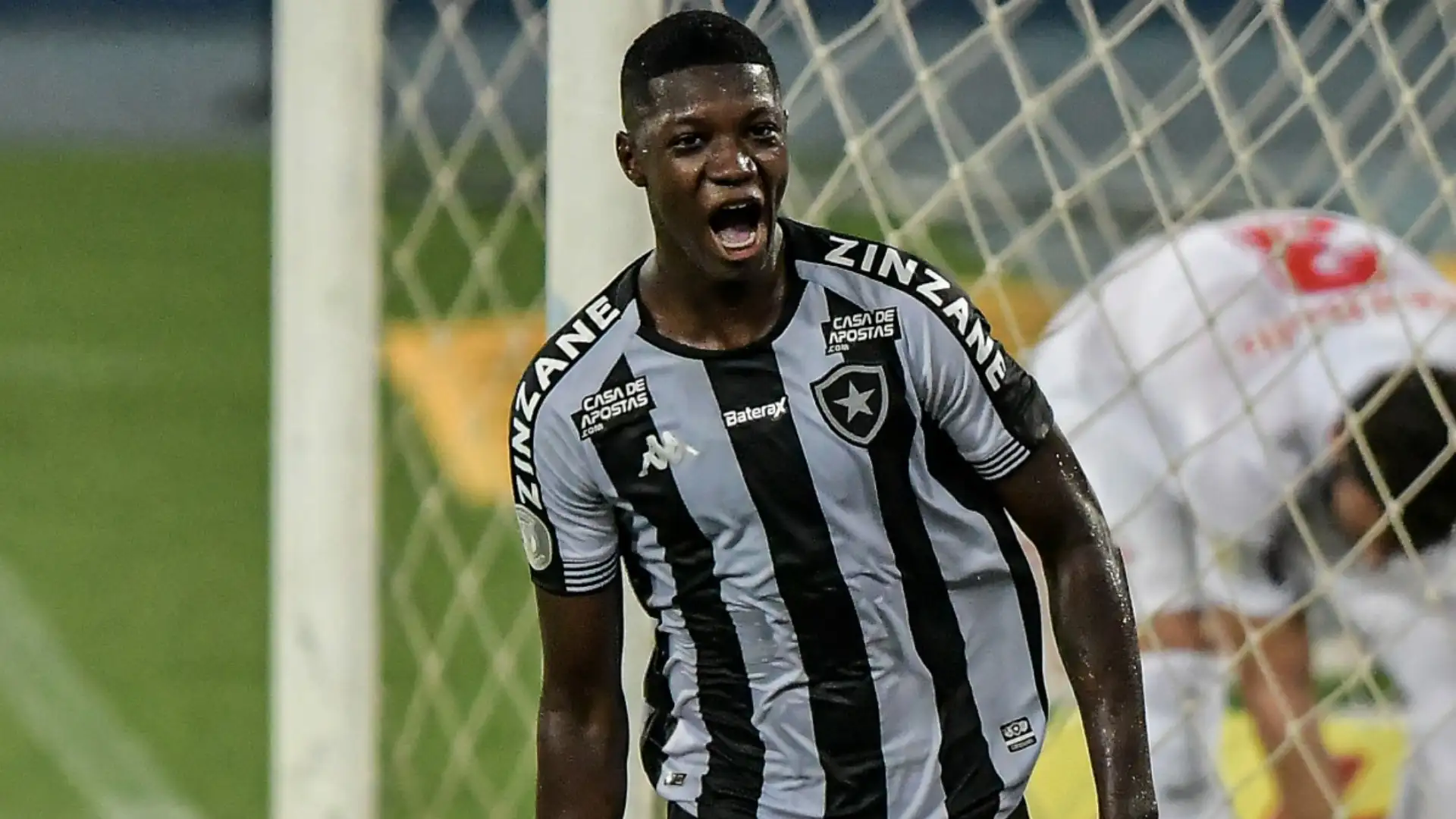 Matheus Babi, na época no Botafogo, comemora gol que garantiu vitória e vaga para as oitavas de final da Copa do Brasil de 2020 /Reprodução