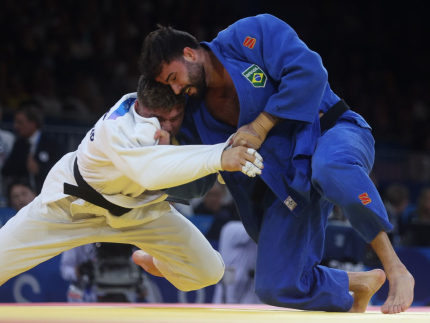 Rafael Macedo vence na repescagem e vai disputar o bronze em Paris (Luiza Moraes/COB)