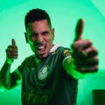 Paulinho fala sobre cirurgia e diz que volta ao Palmeiras depende da evolução clínica