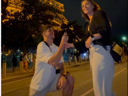 Jogador da seleção de vôlei masculina pede namorada em casamento em Paris. Veja!