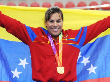 Daniela Larreal, ex-ciclista da Venezuela com participação em 5 Olimpíadas (Reprodução)