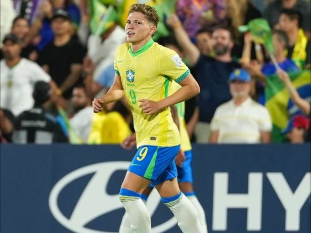 Brasil marca no último minuto, derrota Marrocos e avança à semifinal da Copa do Mundo Sub-17