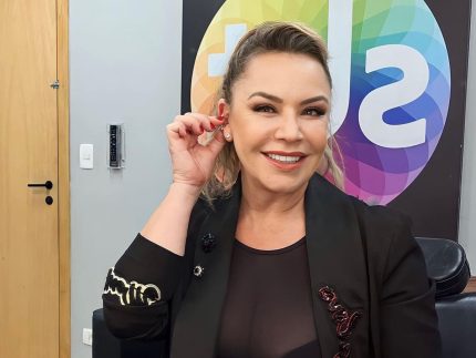 Flor Fernandez assina com a Record e está no elenco de A Fazenda 16 (Reprodução: Instagram)