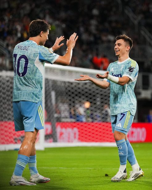Copa do Mundo de Clubes: Juventus supera Al Ain na estreia e assume liderança
