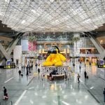 Companhias aéreas cancelam voos para Qatar e Dubai após ataques do Irã