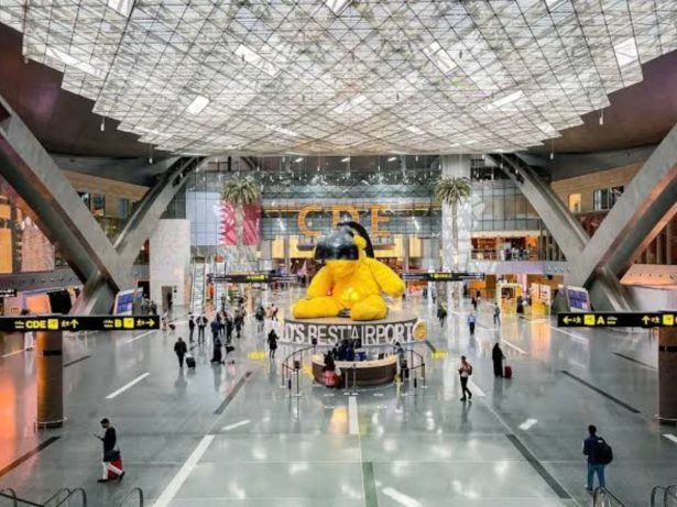 Companhias aéreas cancelam voos para Qatar e Dubai após ataques do Irã