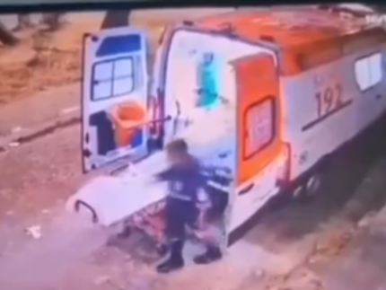 Prestes a receber paciente, ambulância é assaltada e levada em Recife