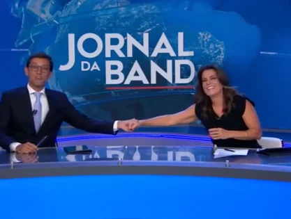 Âncora do Jornal da Band se emociona ao receber notícias da filha ao vivo. Veja!