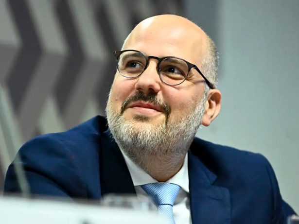 Carta aberta expõe clima na EBC após nova troca no comando