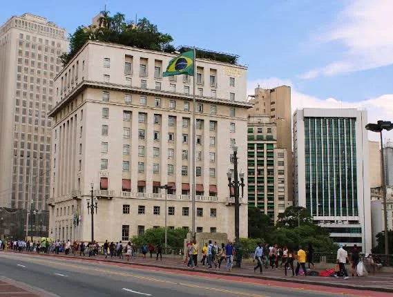 Aniversário de São Paulo tem ônibus de graça e rodízio de carros suspenso