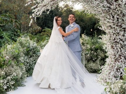 Isis Valverde e Marcus Buaiz celebram casamento intimista em cenário inspirado na Europa; veja fotos