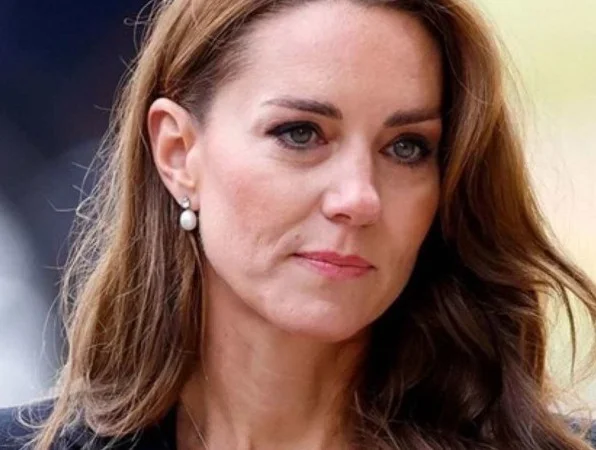 Kate Middleton cancela agenda de compromissos após anunciar que está com câncer