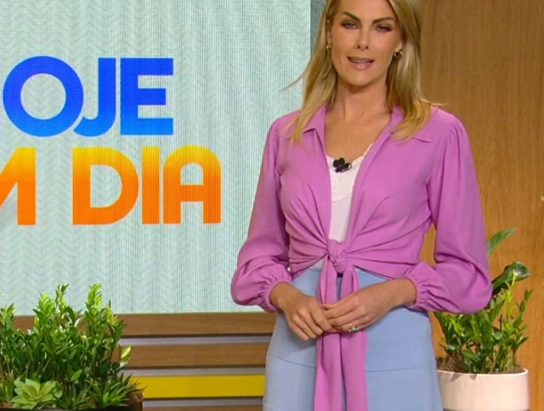 Após ser agredida pelo marido, Ana Hickmann aparece sem aliança ao vivo na Record