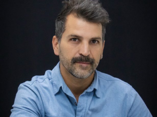 Após novelas na Globo e na Record, Arthur Monteiro comenta jornada em Arcanjo Renegado