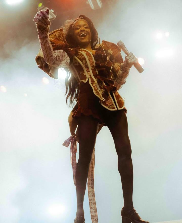 Reprodução/Instagram/@azealiabanksforever