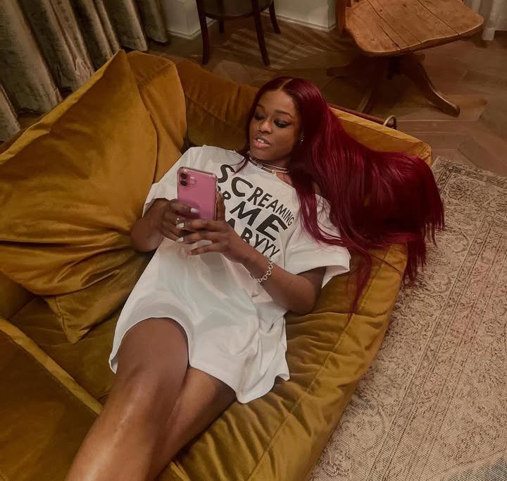 Reprodução/Instagram/@azealiabanksforever