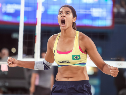 Duda E Ana Patrícia venceram na semifinal e garantiram mais uma medalha para o Brasil nas Olimpíadas de Paris (Gaspar Nobrega/COB)