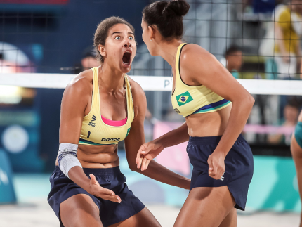 Ana Patrícia e Duda vencem e Brasil vai a final olímpica do vôlei de praia