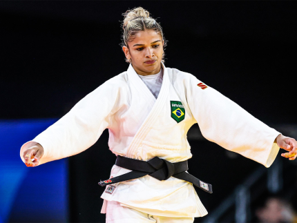 Paris 2024: Larissa Pimenta vence alemã e vai disputar o bronze no judô