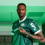 Palmeiras anuncia goleiro Carlos Miguel com vínculo até o fim de 2030