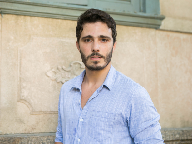 Thiago Rodrigues volta às novelas da Globo após quase dez anos e entra em “Avenida Brasil 2”