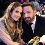 Após separação com Jennifer Lopez, Ben Affleck compra mansão e planeja festa