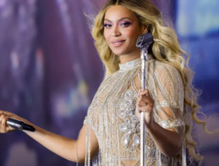 Psoríase: Beyoncé revela sofrer de condição sem cura no couro cabeludo
