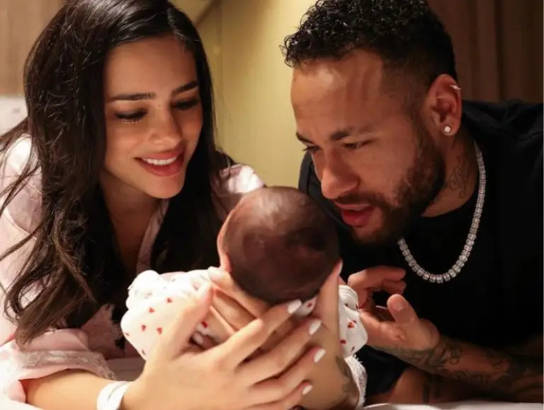 Biancardi detalha relação de Mavie e Neymar após ele ser criticado por não assistir ao parto