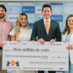 Bispo Bruno Leonardo doa meio milhão de reais à Santa Casa de Feira de Santana