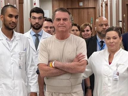 Moraes libera Bolsonaro para receber visitas médicas em prisão domiciliar