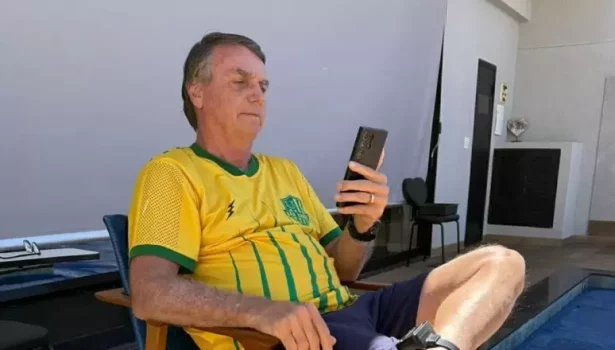 Moradores relatam caos em condomínio após prisão de Bolsonaro. Veja prints!