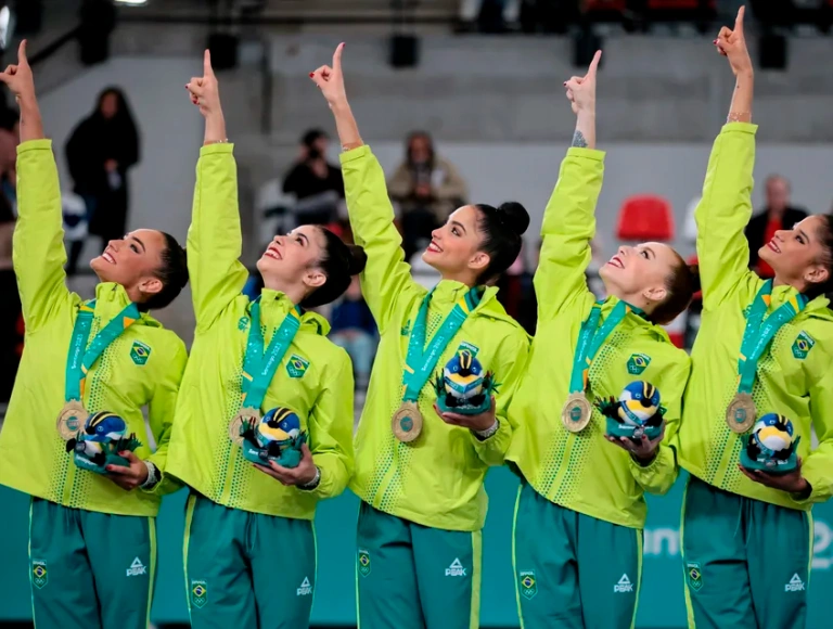 Brasil surpreende e quebra recorde de medalhas no Pan  de 2023