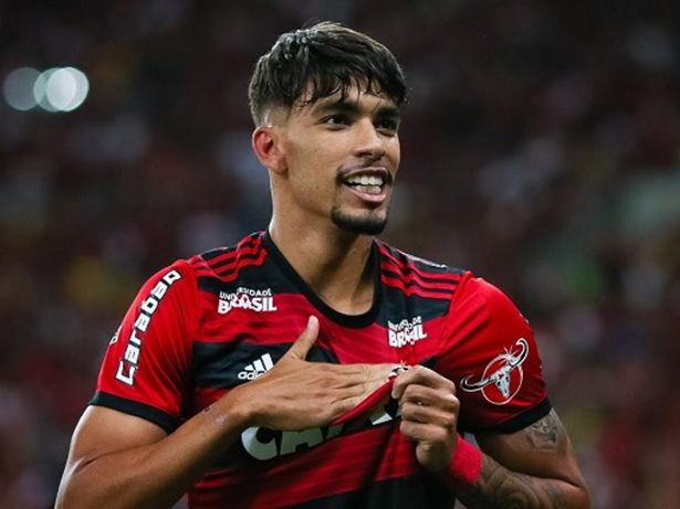 Paquetá quer voltar ao Flamengo, mas clube inglês quer trocá-lo por estrela do Botafogo