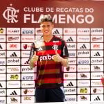 Em apresentação, Carrascal revela emoção e exalta chegada ao Flamengo