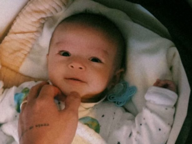 Yudi Tamashiro se derrete com Davi e mostra momento “pai e filho”