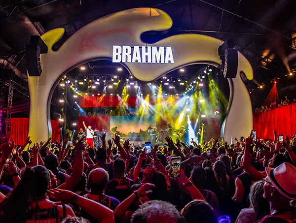 Camarote Bar Brahma transporta foliões para uma experiência inesquecível em 2024
